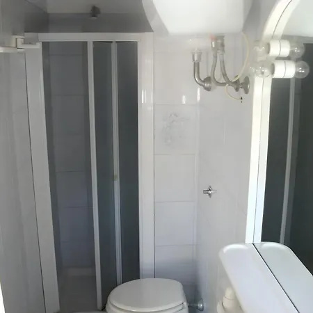 Ester Procchio Mare E Sole 度假居 *